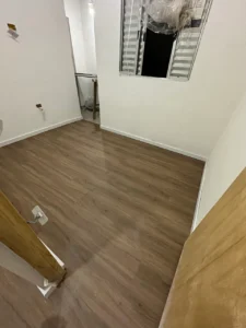 Piso vinilico amadeirado